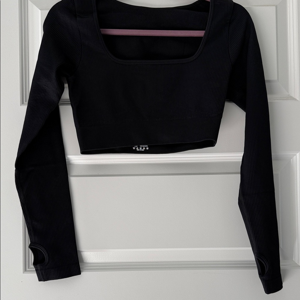 OQQ New Black Long Sleeve Crop Top